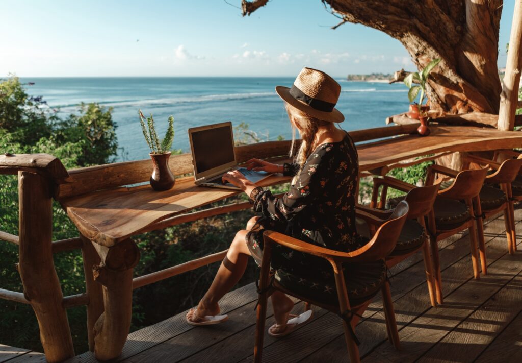 Image-uitbesteden-taken-1024x711